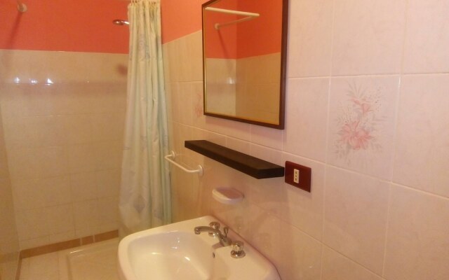 Triple Room for Rent With Private Bathroom in Molise - Wifi