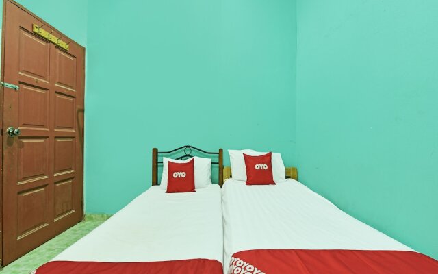 OYO 90740 Paddington Lodge