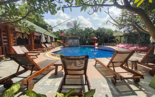 Lanta Riviera Villa Resort