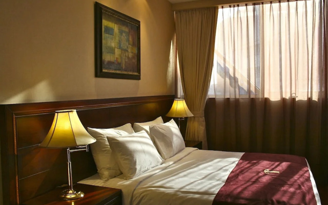 Trianon Royal Hotel