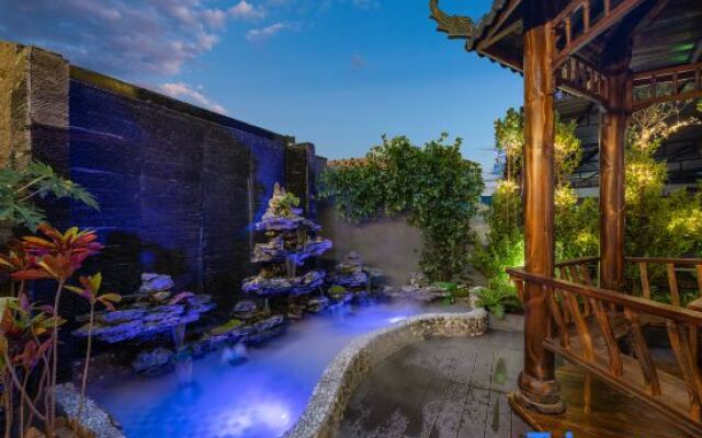 Xishuangbanna Jinghong Qiyuan Courtyard