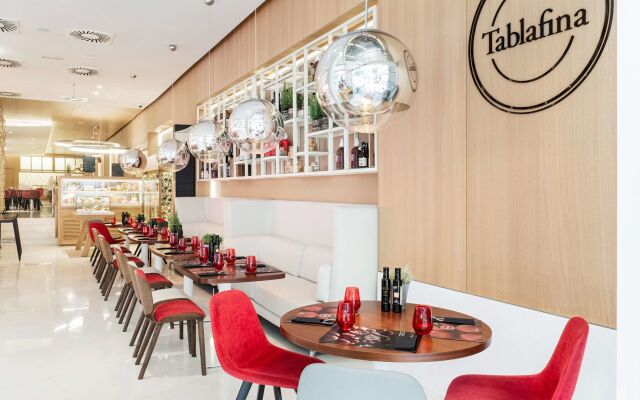 Отель NH Collection Barcelona Gran Calderón