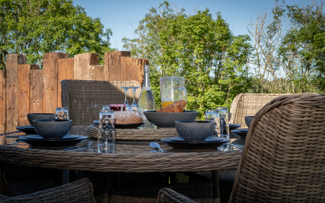 Dewin Bach - Luxury Lodge, Hot Tub, Close to Beach