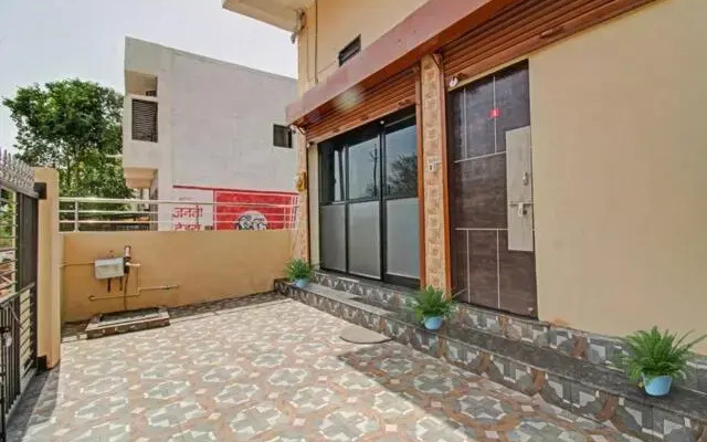 OYO Flagship J D Guest House