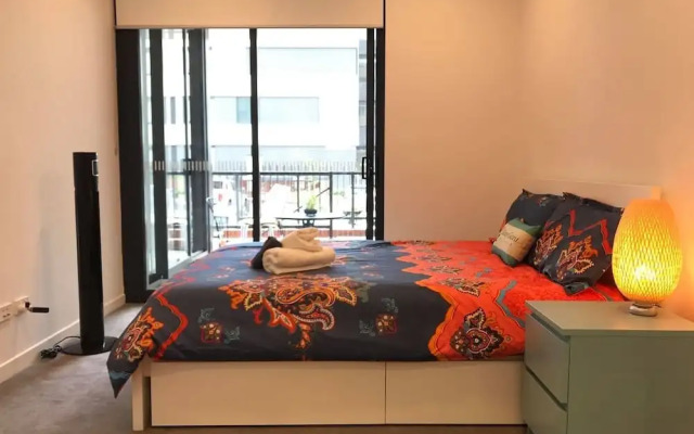 NEW 2bed2bath Walk to Penrith Station Npe081