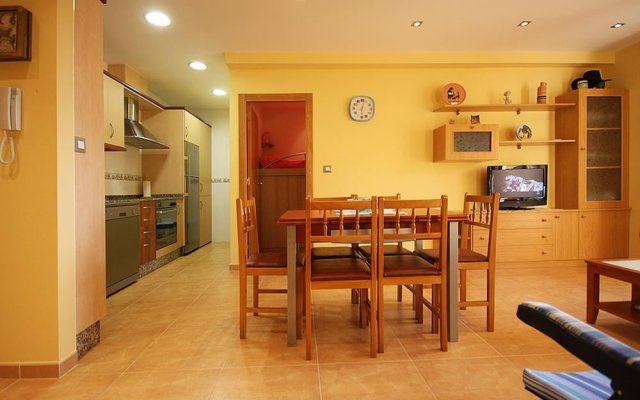 Apartment In Carnota 101936 Rnu 65463