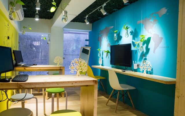 Leo ho Hostel