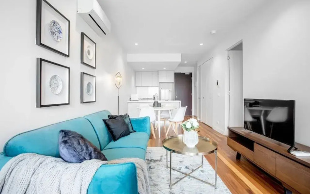 Elegant 2br@footscray Station