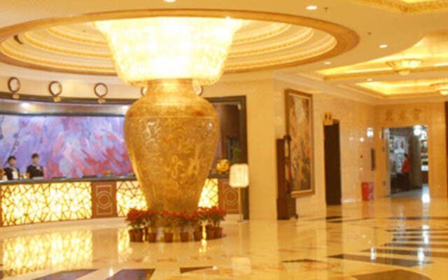 Royal Palace Hotel