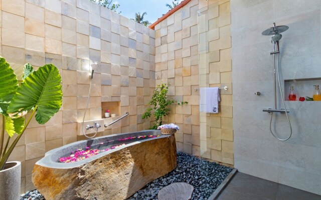 Villa Ronggo Mayang Bali