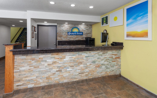 Days Inn by Wyndham Mason City