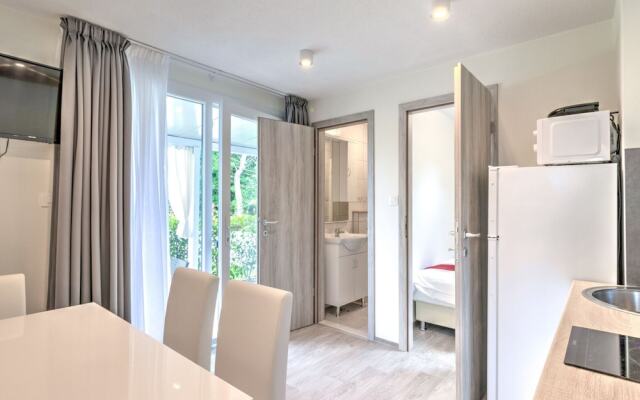 Alluring Mobile Home in Banjole With Swimming Pool