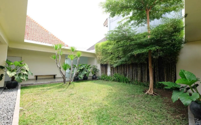 Rumah Colombo by RedDoorz
