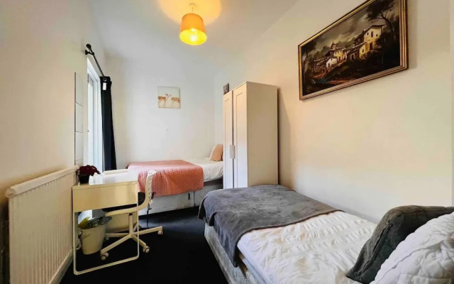 3-bed Apartment in King's Cross Central London