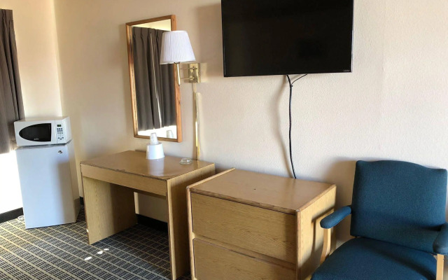 Economy Inn
