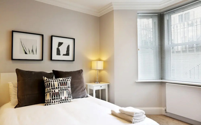 Everything You Need. All Right Here. 10A