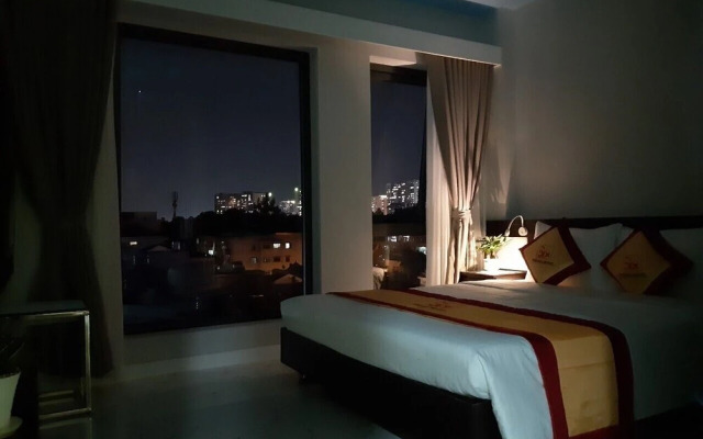 The Six Hotel