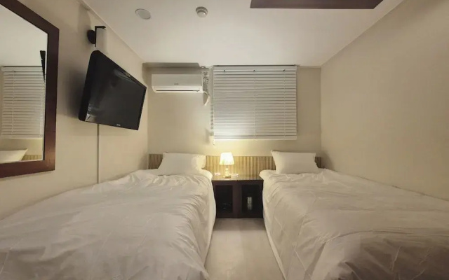 AnOn hostel