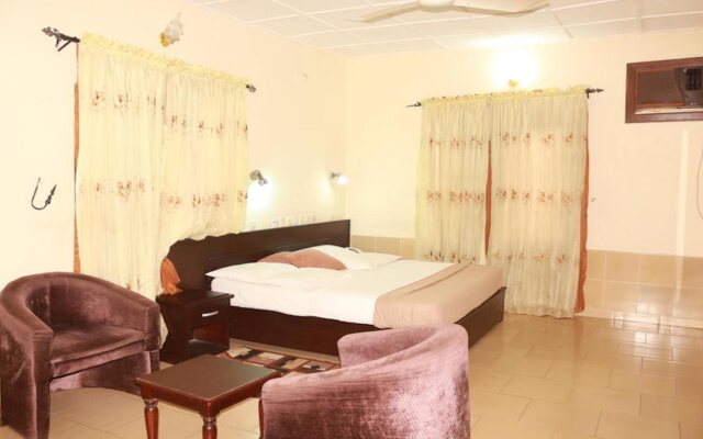 Liz Ani Hotel