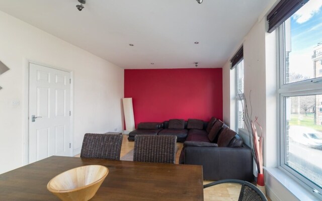 NEW Superb 2BD Flat Near Centre in Bermondsey