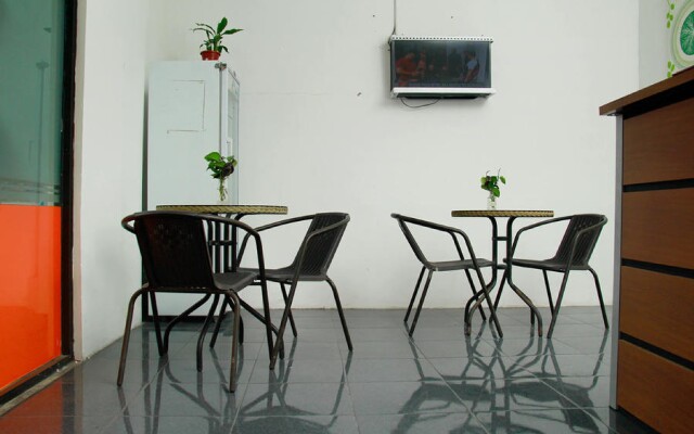 RedDoorz near Telkom Corporate University