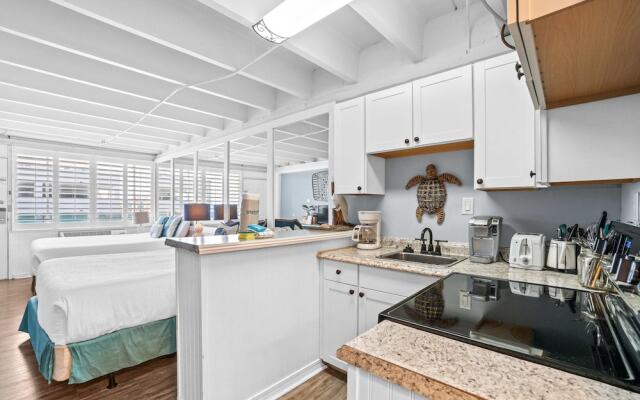 Fontainebleau Terrace by Panhandle Getaways