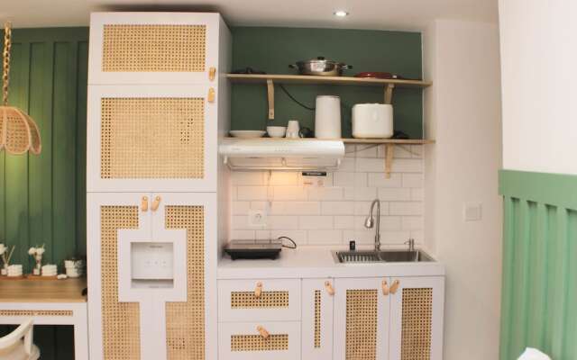 Minimalist Design Studio At Meikarta Apartment