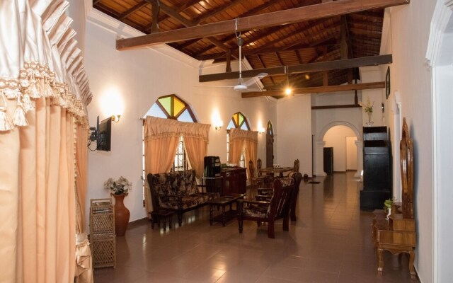 Goldi Villa