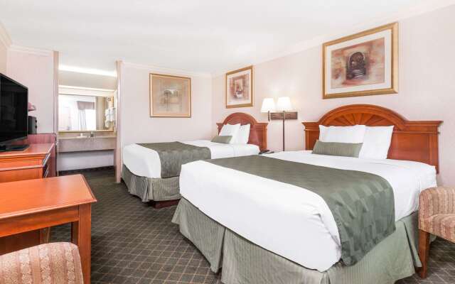 Ramada by Wyndham Macon