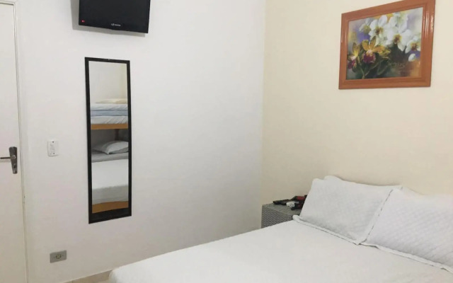 Casa em condomínio em Martin de Sá.