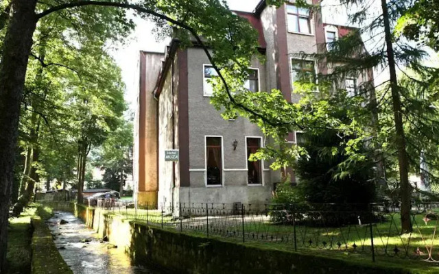 Hotel Muza