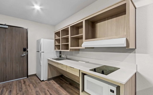 Woodspring Suites Gilbert - Mesa Gateway Airport