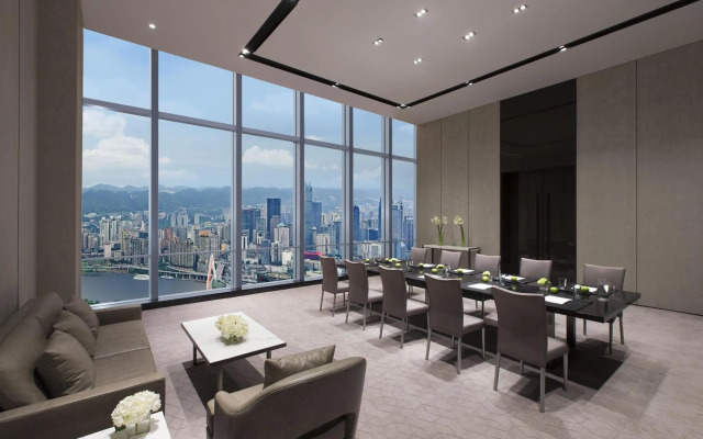 Niccolo Chongqing