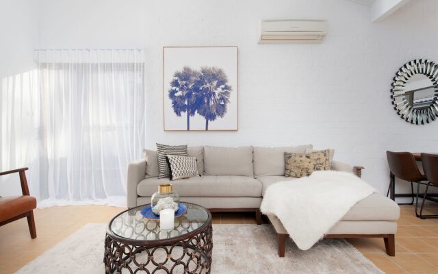 Sandy Point Road, 51