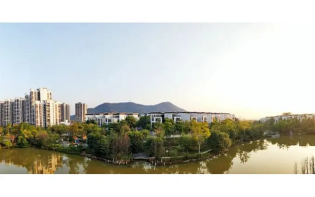 Moon River Villa No 12