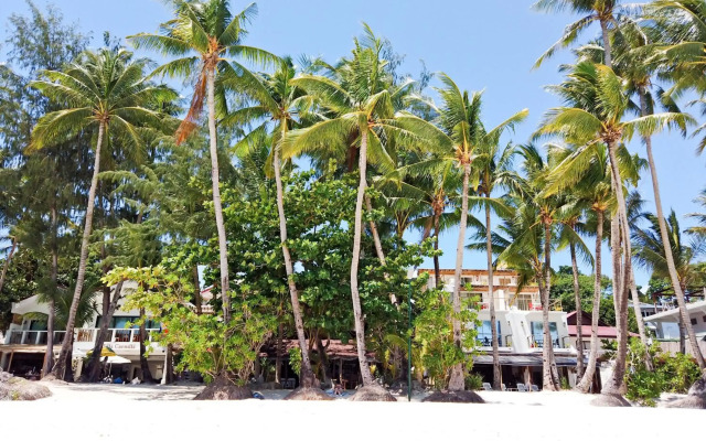 CocoLoco Boracay Beach Resort