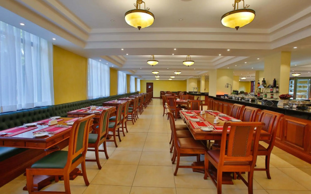 Sarova Woodlands Hotel