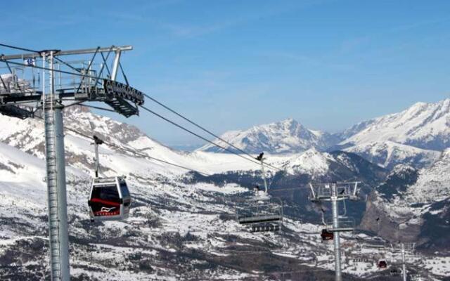 ANCOLIE 23 Les Chalets de Super D
