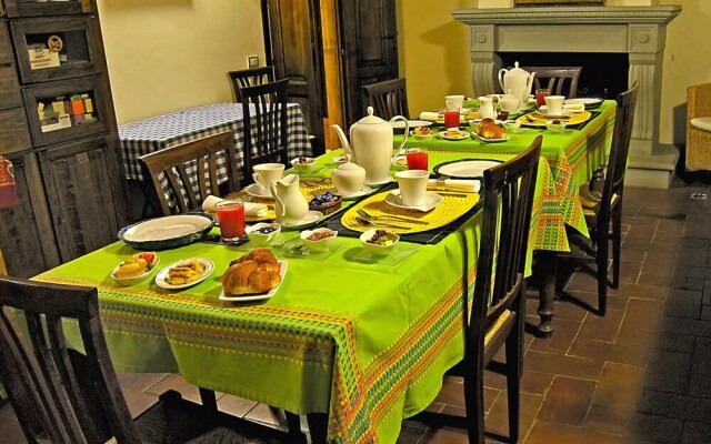 Tassinaia Bed & Breakfast