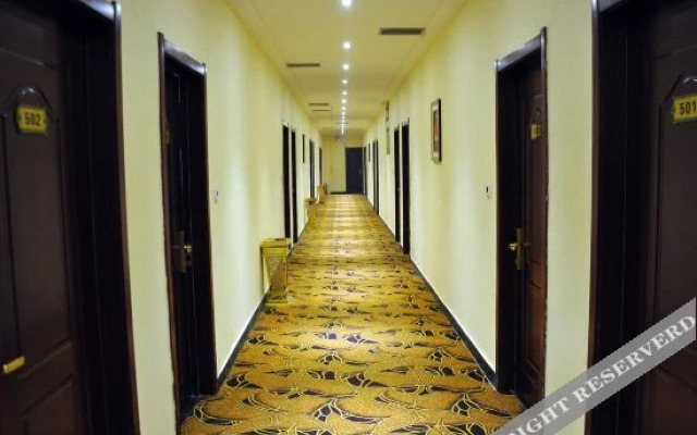 Qinbei Business Hotel