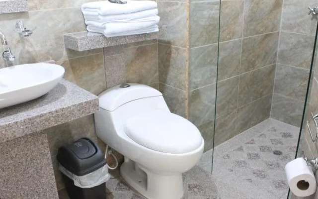 Hotel Suites Lago Chico Inn