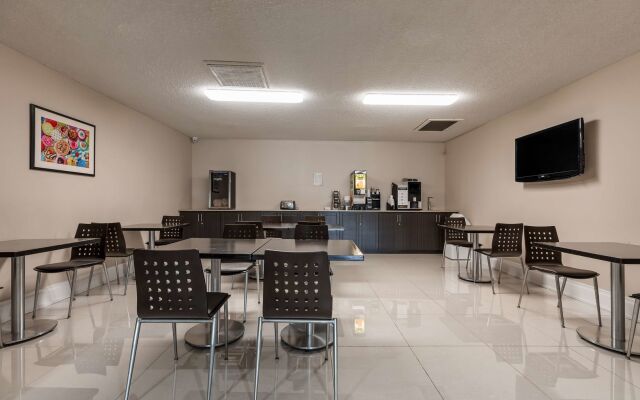 SureStay by Best Western Kemptville.