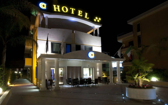 O.C. Hotel Villa Adriana