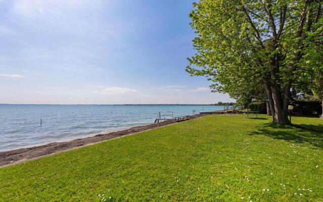 Splendid Apartment PT 1