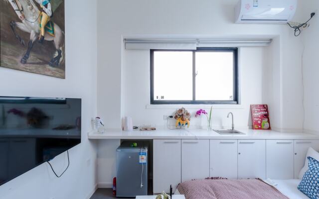 Qiyu Homestay - West Nanjing Road Branch