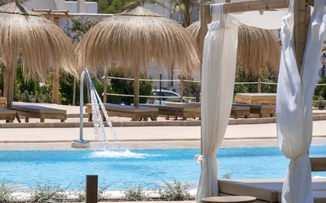 Eques Petit Resort