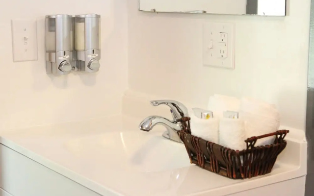 Bay Lodging Resort