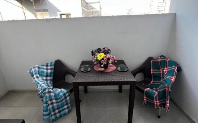 Comfy Apartment with a Spacious Balcony