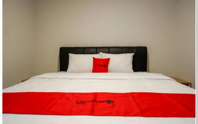 Kurnia Guest House by RedDoorz