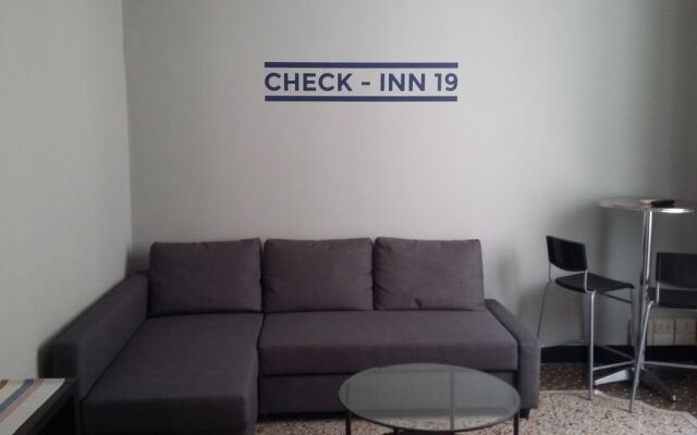 Check-Inn Rooms 19